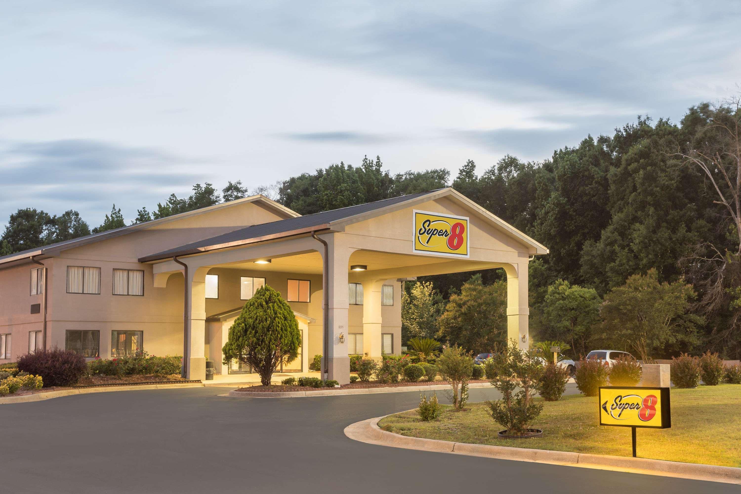Super 8 By Wyndham Montgomery I-65 Kültér fotó