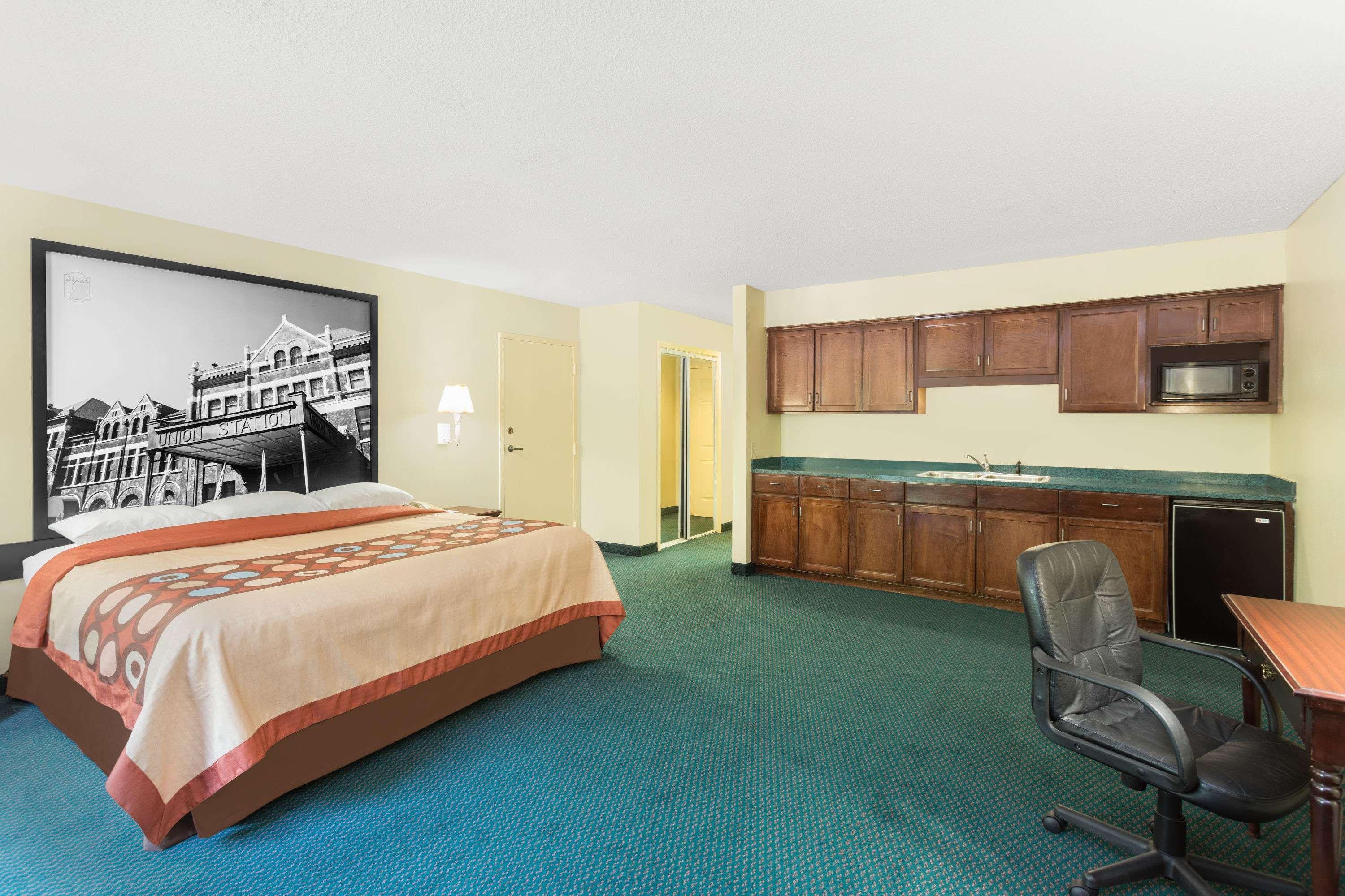 Super 8 By Wyndham Montgomery I-65 Kültér fotó