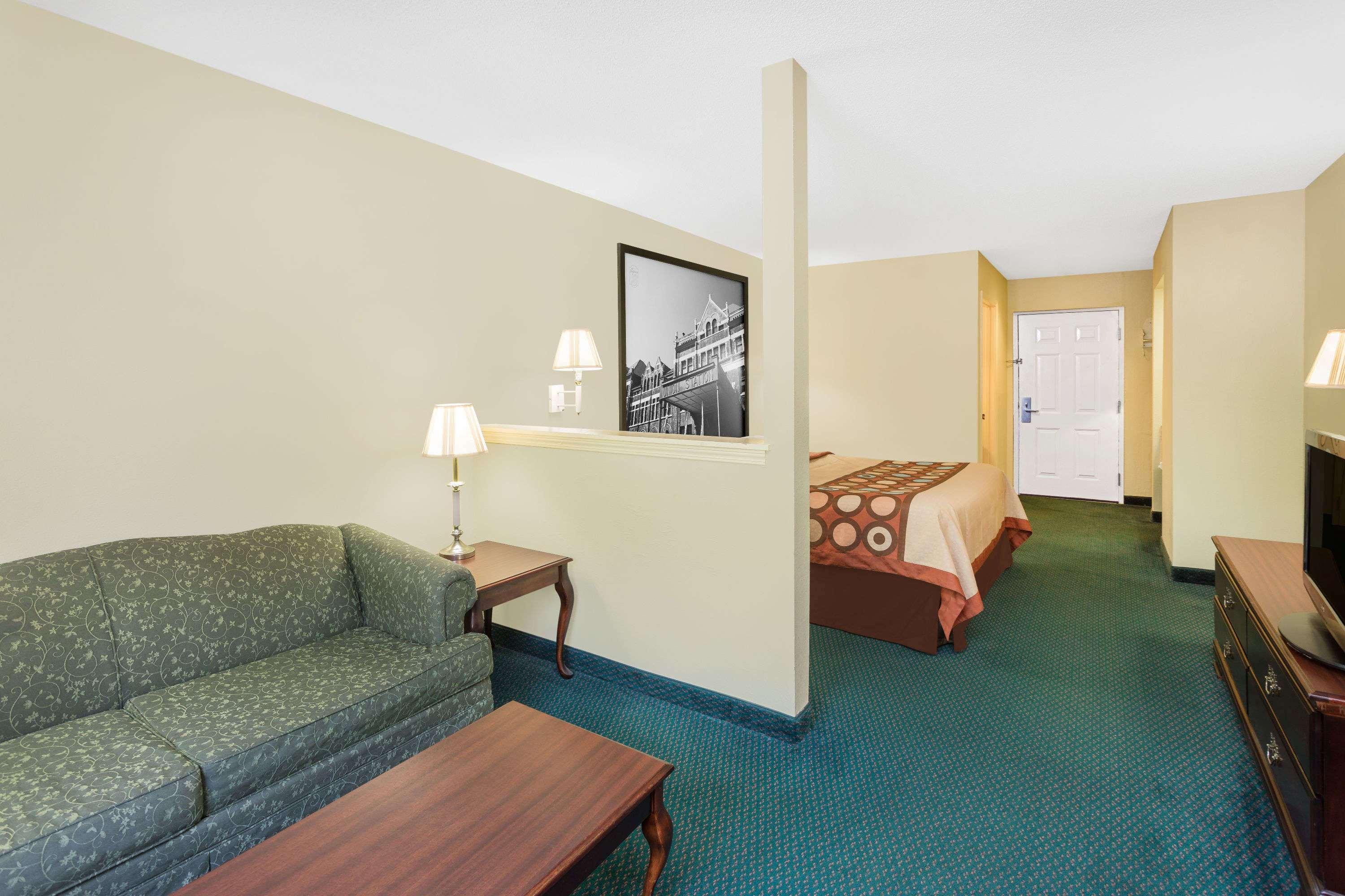 Super 8 By Wyndham Montgomery I-65 Kültér fotó